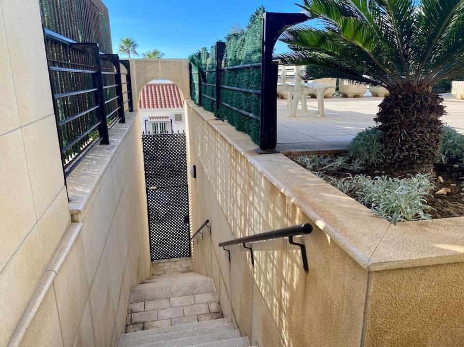 דירות Seafront In Marbella With Pool And Garage מראה חיצוני תמונה
