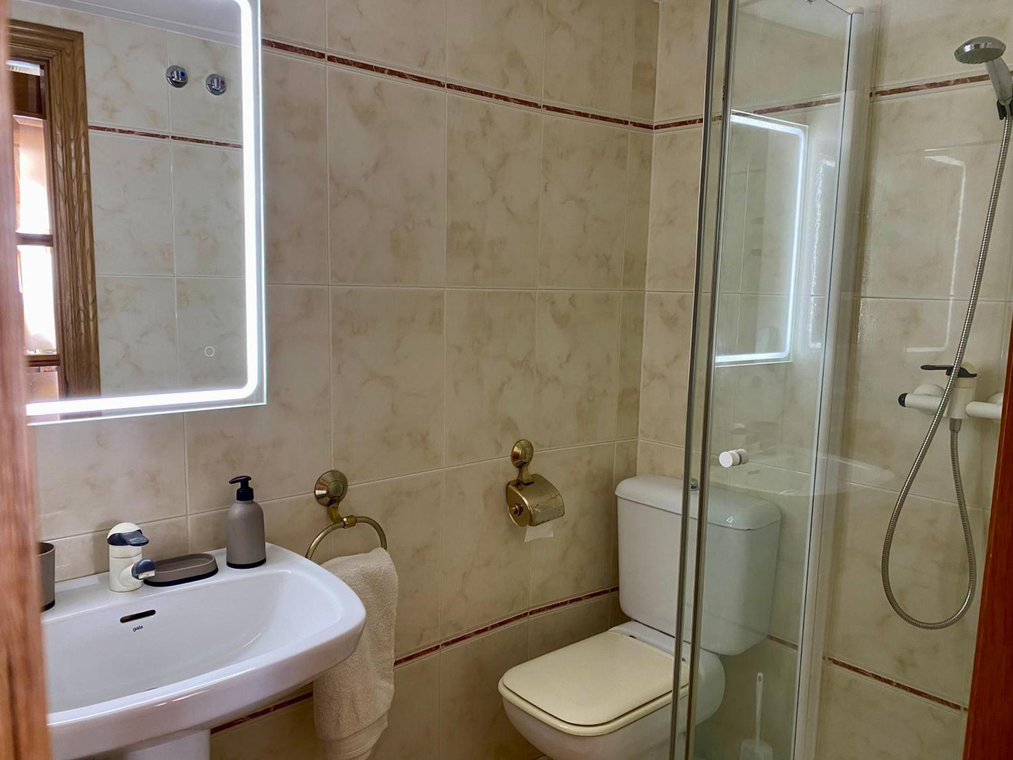 דירות Seafront In Marbella With Pool And Garage מראה חיצוני תמונה